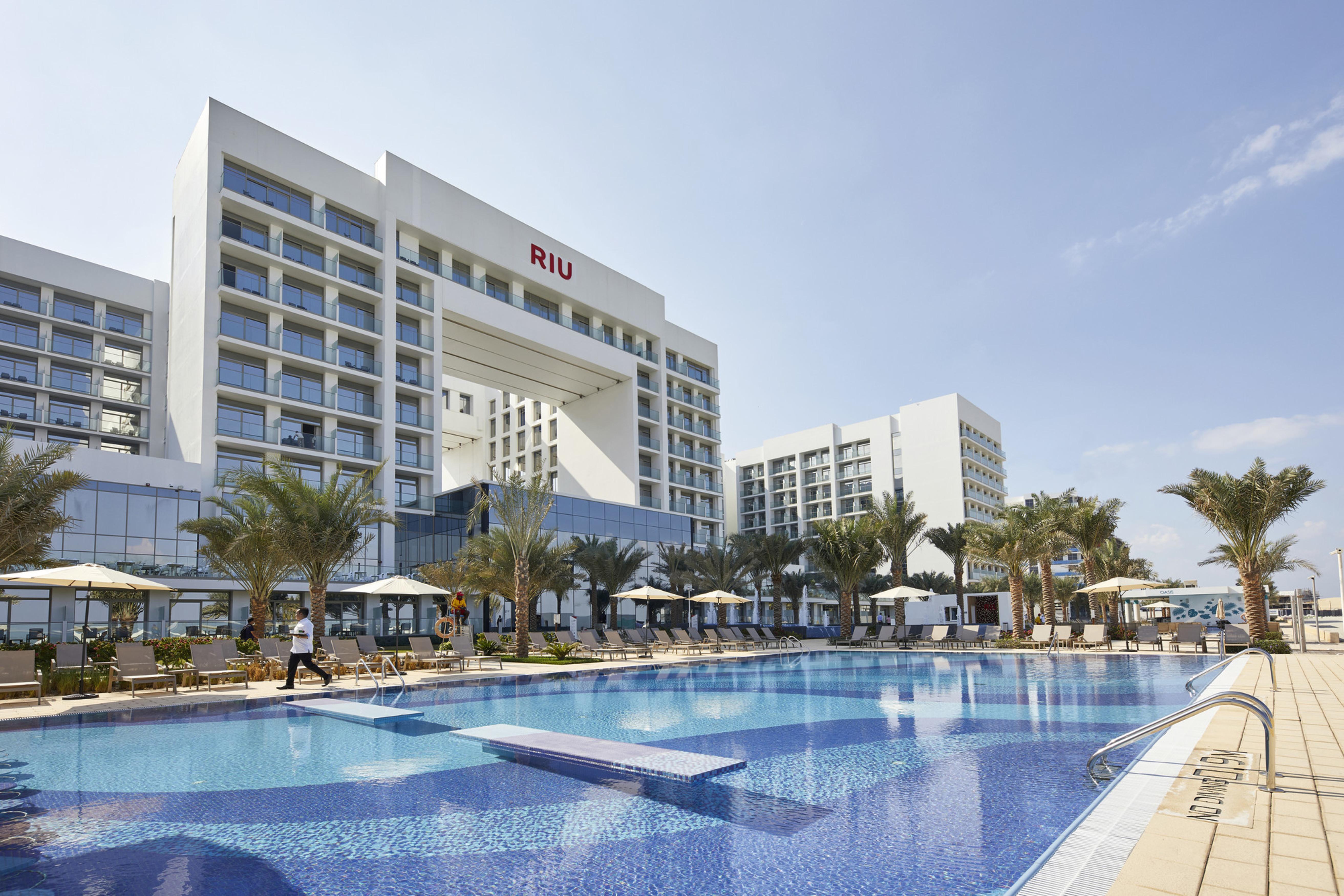 Riu Dubai Hotel Exterior foto